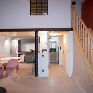 https://cocoon-with-mezzanine-near-lyon-part-dieu-station.hotels-rhonealpes.com